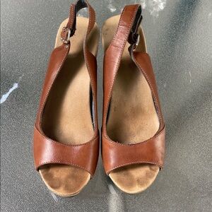 Dr. Scholl's Tan Leather Wedge Sandals